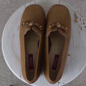 Effie Tan Leather Loafers | Slip-On Flats | Bow Detail‎ | Size 7